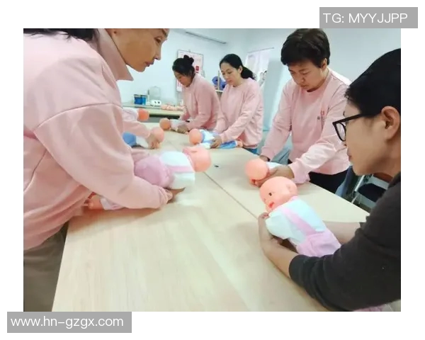 月嫂服务全方位解析：从产后护理到育婴指导，专业月嫂助力家庭幸福生活